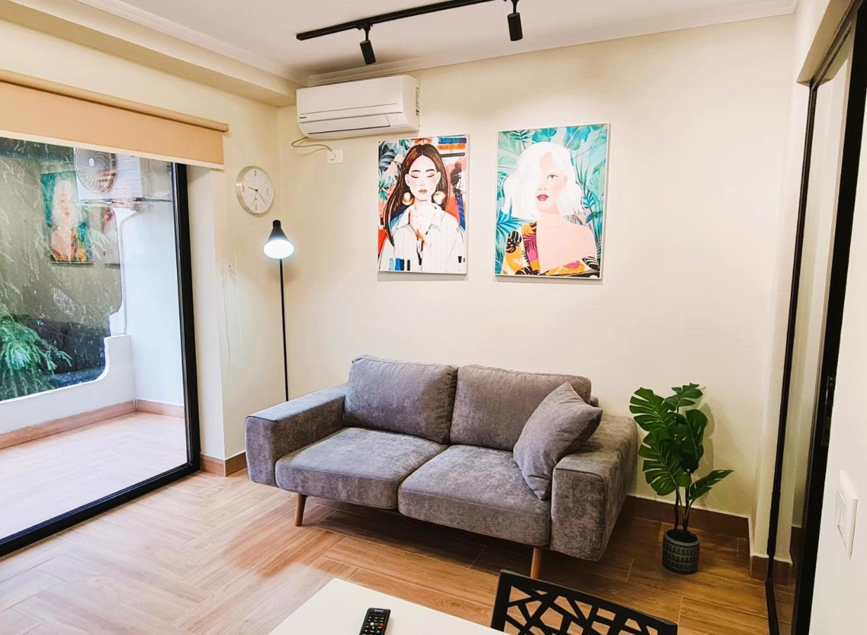 2V1 - Center Apartment 1 Tirana Eksteriør billede